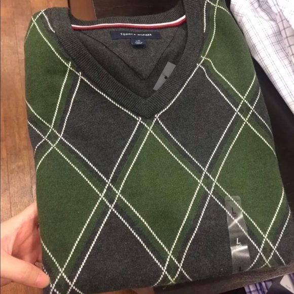 Tommy Hilfiger Men Crew V-neck Pullover Sweater - Picture 3 of 6